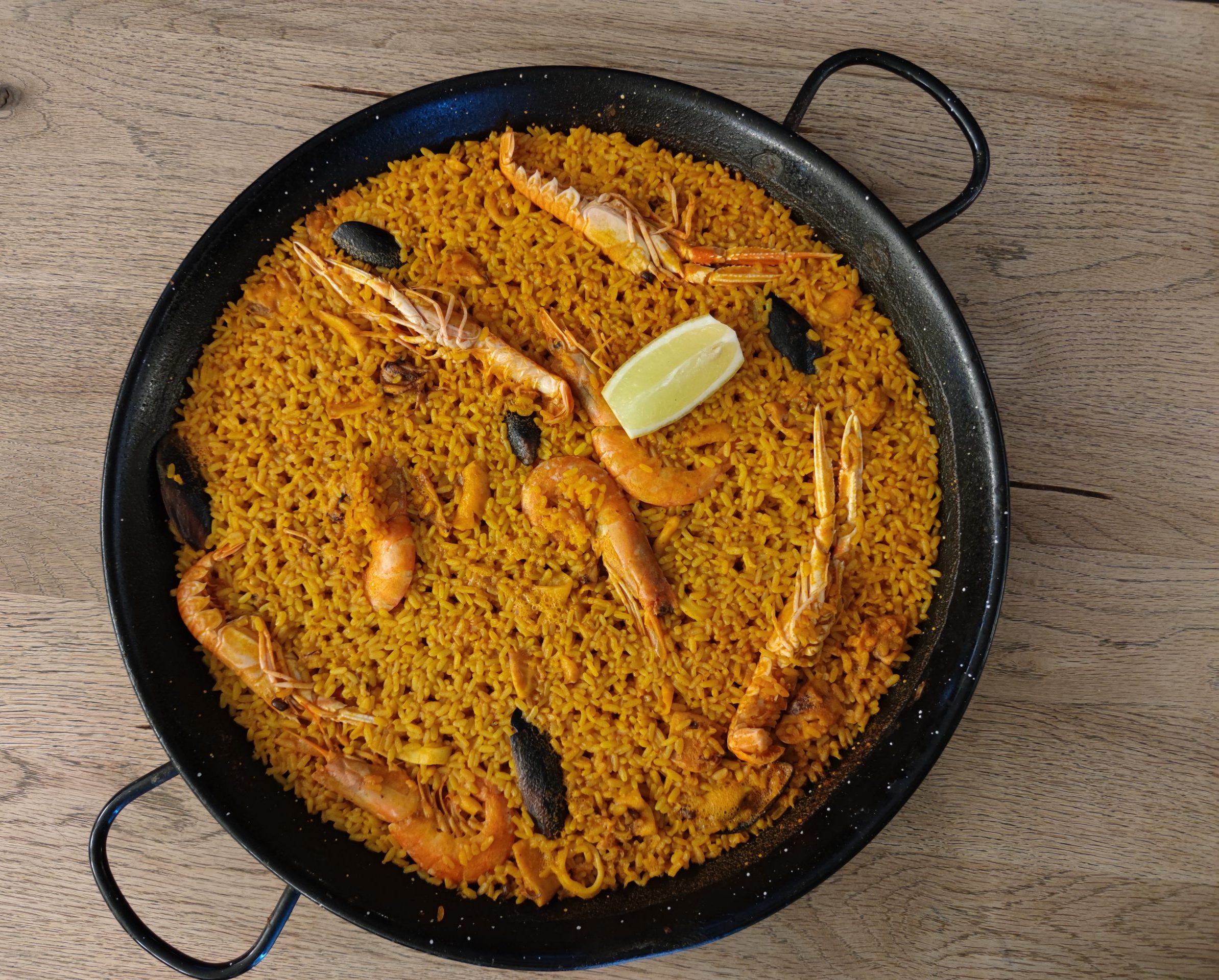 paella en Plaza Santa Ana, Madrid